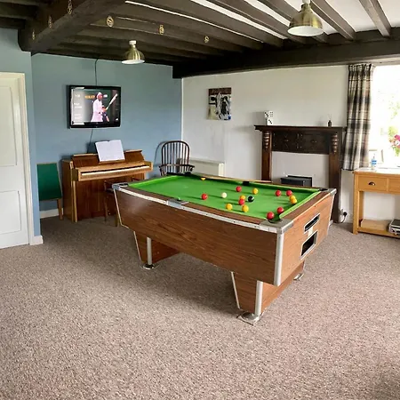 Garth- Stunning Scenic Semi-Rural Cottage With Games Room Conwy Exterior photo